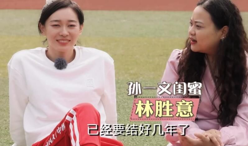 而曼联上一次主场遭遇三连败还是在1962年10月。